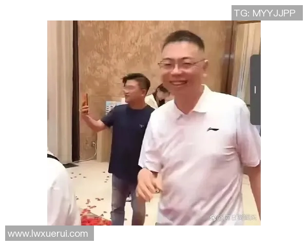 豪气庆功宴布朗胡金秋获千万奖金李春江举杯致敬展团队风采